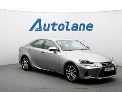 Ljusgrå Begagnad 2019 Lexus IS300h Executive Line Sedan | 279 900 kr (Marknadspris)
