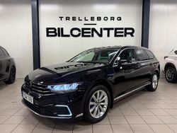 Svart Begagnad 2020 VW Passat GTE Kombi | 249 900 kr (Marknadspris)