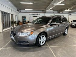Grå Begagnad 2010 Volvo V70 Momentum Kombi | 74 900 kr (Marknadspris)