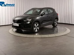 Svart Begagnad 2023 Volvo XC40 Core SUV | 339 900 kr