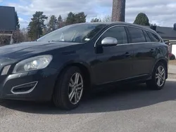 Grå Begagnad 2012 Volvo V60 Summum Kombi | 69 000 kr (Marknadspris)