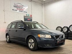 Blå Begagnad 2010 Volvo V50 Momentum Kombi | 49 900 kr (Marknadspris)