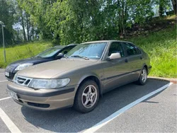 Brun Begagnad 2003 Saab 9-3 Halvkombi | 6 000 kr (Bra pris)