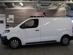 Vit Begagnad 2017 Citroën Jumpy Minibuss | 209 000 kr