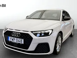 Cortinavit Begagnad 2018 Audi A1 Sportback Proline Halvkombi | 189 000 kr (Marknadspris)