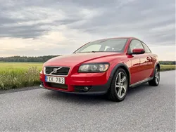 Röd Begagnad 2009 Volvo C30 Momentum Halvkombi | 25 000 kr (Bra pris)