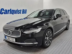 Svart Begagnad 2023 Volvo V90 Core Kombi | 369 000 kr (Marknadspris)
