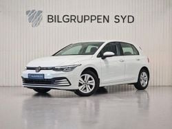 Vit Begagnad 2022 VW Golf VIII Halvkombi | 239 900 kr (Bra pris)