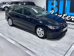 Svart Begagnad 2021 VW Golf VIII Kombi | 179 000 kr (Marknadspris)