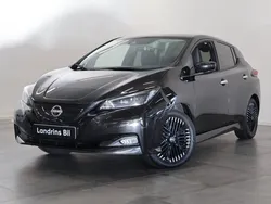 Svart Begagnad 2023 Nissan Leaf N-Connecta Halvkombi | 209 700 kr (Marknadspris)