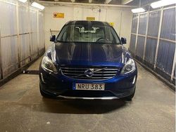 Blå Begagnad 2015 Volvo XC60 Ocean Race SUV | 169 999 kr (Marknadspris)