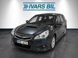 Mörkgrå Begagnad 2011 Subaru Legacy Kombi | 64 900 kr (Marknadspris)