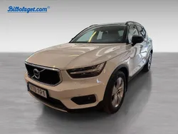 Vit Begagnad 2019 Volvo XC40 Momentum SUV | 299 000 kr (Lite dyr)