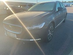 Grå (platinumgrå metallic) Begagnad 2024 Volvo V90 Core Kombi | 409 000 kr (Lite dyr)