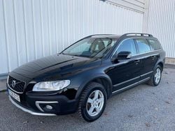 Svart Begagnad 2015 Volvo XC70 Momentum Kombi | 114 500 kr