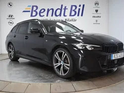 Svart Begagnad 2024 BMW 330e M Sport Kombi | 514 500 kr (Superpris)