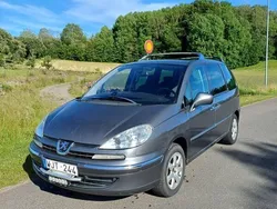 Grå Begagnad 2011 Peugeot 807 Minibuss | 27 000 kr