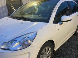 Vit Begagnad 2010 Citroën C3 Halvkombi | 35 000 kr (Marknadspris)