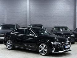 Svart Begagnad 2018 Audi RS3 Halvkombi | 439 900 kr (Marknadspris)