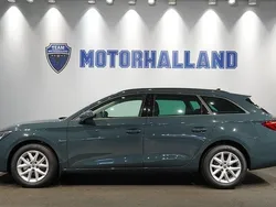 Blå Ny 2025 Seat Leon Kombi | 299 000 kr (Marknadspris)