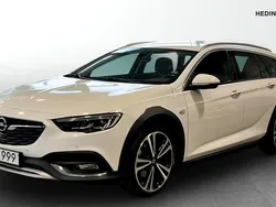 Vit (white) Begagnad 2018 Opel Insignia Country Tourer Kombi | 179 000 kr (Marknadspris)