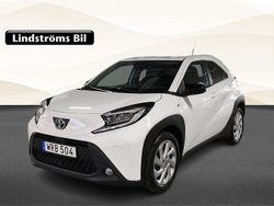 Vit Begagnad 2022 Toyota Aygo Comfort Halvkombi | 154 900 kr (Marknadspris)