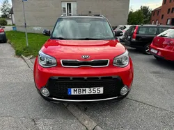 Röd Begagnad 2016 Kia Soul SUV | 109 000 kr (Marknadspris)