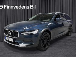 Mörkblå (blå) Begagnad 2022 Volvo V90 CC Kombi | 339 000 kr (Bra pris)