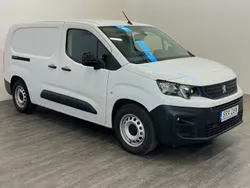 Vit Begagnad 2023 Peugeot E-Partner Minibuss | 239 000 kr