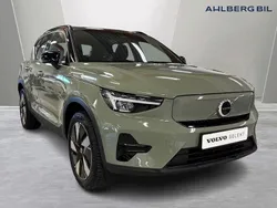Grön Begagnad 2023 Volvo XC40 Core SUV | 399 500 kr
