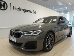 Grå Begagnad 2021 BMW 530 M Sport Sedan | 479 900 kr (Dyr)