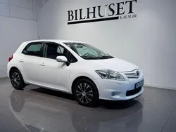 Vit Begagnad 2010 Toyota Auris Plus Halvkombi | 59 900 kr (Marknadspris)