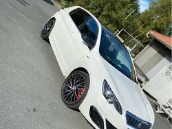 Vit Begagnad 2016 Peugeot 308 GTi Halvkombi | 120 000 kr