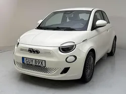 Vit Begagnad 2022 Fiat 500e Icon | 179 000 kr