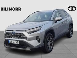 Silver Begagnad 2025 Toyota RAV4 Hybrid Executive SUV | 489 900 kr (Marknadspris)