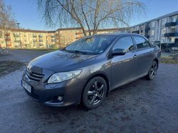 Grå Begagnad 2008 Toyota Corolla Sedan | 50 000 kr (Marknadspris)