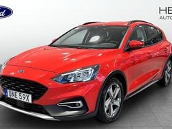 Röd Begagnad 2020 Ford Focus Active Halvkombi | 149 900 kr (Bra pris)