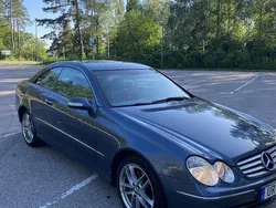 Grå Begagnad 2003 Mercedes CLK240 Elegance Sportkupé | 45 000 kr (Marknadspris)