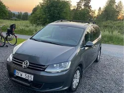 Grå Begagnad 2012 VW Sharan Minibuss | 100 000 kr (Marknadspris)