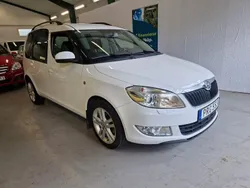 Vit Begagnad 2014 Skoda Roomster Elegance Kombi | 69 900 kr (Marknadspris)