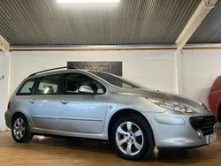 Ljusgrå Begagnad 2007 Peugeot 307 Kombi | 29 900 kr (Marknadspris)