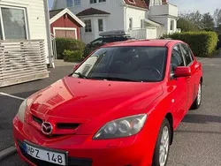 Röd Begagnad 2008 Mazda 3 Inclusive Halvkombi | 48 000 kr (Marknadspris)
