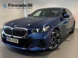 Blå Begagnad 2024 BMW 530e M Sport Sedan | 649 000 kr (Marknadspris)