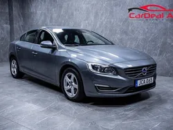 Grå Begagnad 2016 Volvo S60 Momentum Sedan | 154 800 kr (Marknadspris)