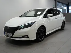 Okänd Begagnad 2023 Nissan Leaf 360º Halvkombi | 208 800 kr (Marknadspris)