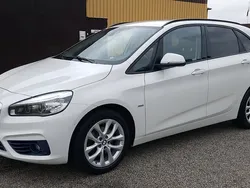 Vit Begagnad 2016 BMW 218 Active Tourer Sport Line Minibuss | 195 000 kr (Dyr)