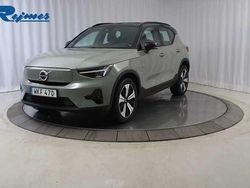 Grön (sage green metallic) Begagnad 2022 Volvo XC40 Plus SUV | 329 900 kr