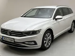 Vit Begagnad 2023 VW Passat GT | 259 000 kr