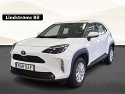 Vit Begagnad 2022 Toyota Yaris Cross Active SUV | 264 500 kr (Marknadspris)