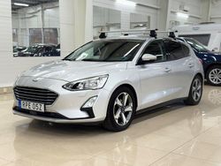 Grå metallic Begagnad 2019 Ford Focus Titanium Halvkombi | 139 900 kr (Marknadspris)